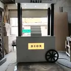 كورنر عطر. شكل عربه للبيع جديد لم يستخدم ولا مره