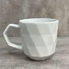 اكواب سراميك بأشكال و الوان مختلفة
