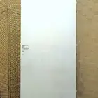 باب خشب مع الكالون واليد .. الرياض