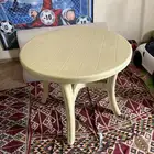 طاولة  بلاستيك متينة جدا