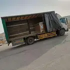 لوري مقفل لنقل العفش
