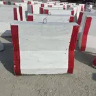 حواجز خرسانية قواعد انارة