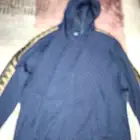 أثري خزانتك مع هذه الهودي من فندي  صنع من مزيج