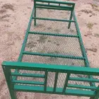سرير حديد