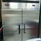 ثلاجة استانلس استيل
