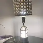 مصباح طاولة