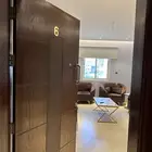 شقه للإيجار الشهري مؤثثه خلف الحسن مول