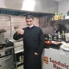 طاهي عام مشرف ومدير مطاعم وحفلات
