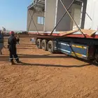 تريلا سطحه للايجار داخل الرياض والمناطق المجاوره لها