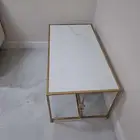 كنب جديد نظيف وطاولات خدمه وستاره