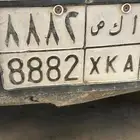 للبيع لوحة راكبه على سيارة نقل