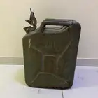 جك بانزين حديد