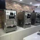 مكينة آيسكريم