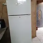 ثلاجة للبيع و سرير نفر و نص