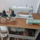 مكينة خياطة صيني مع الطاولة الخاصة بها