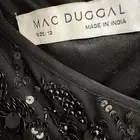 فستان من تصميم ماك دوغان