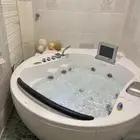 جاكوزي بانيو