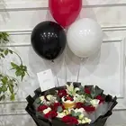 باقة ورد مع كيكة وبلونات   تابي وتمارا