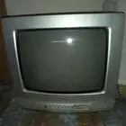 للبيع تلفزيون ومراية تسريحه