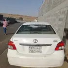 Toyota yaris 2011 automatic full option