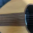 عود مصري مع كامل الملحقات (الريشة والشنطة) من عالم الفن