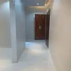 شقة 3 غرف للإيجار الشهري مع سطح خاص الجنادرية (المعالي)