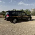 لاندكروزر 2010 بريمي اسود