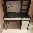 طاولة مكتب من ايكيا