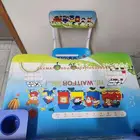أغراض متنوعة مكتب للاطفال وحامل سبورة وغيرها