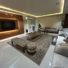 شاليه راقي يجمع بين الرفاهية والخصوصية في الرمال