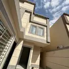 للإيجار فيلا 3 أدوار في الرياض حي الرمال   عرض رقم H872