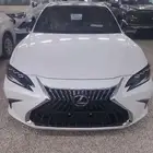 ليكزس ES350 فئه DD لون ابيض 2025 خليجي