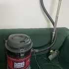 مكنسة كهربائية