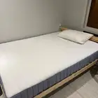 سرير للبيع نفر ونص خشب