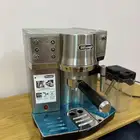الة تحضير القهوة ( ماكينة قهوة ) من Delonghi Coffee