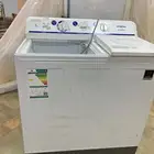 غسالة هيتاشي 7 كيلو حوضين شبه جديدة
