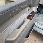 للبيع تكايات شاص وربع تويوتا