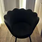 سجادة وكرسي فخم للبيع