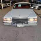 كاديلاك 1990
