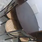 طاولة طعام