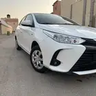 يارس مكينة 1.5 موديل 2022 نظيف جدا