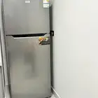 ثلاجه شبه جديده