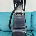 مكنسة كهربائية