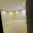 3 شقق للايجار حي البحيرات شمال طريق الملك سعود