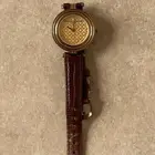 ساعة من Olivia Burton كلاسيكيه بجلد بني و روز قولد