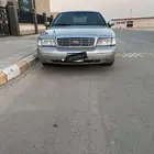 فورد فكتوريا 2011