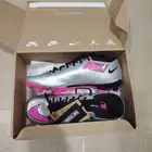 حذاء كرة قدم نايك جديد غير مستعمل