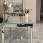 طاولة طعام وبوفية