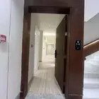 شقة روف للايجار بحي البحر
