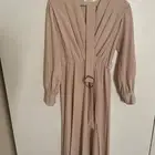 فستان ( السعر اللي تقدري عليه )